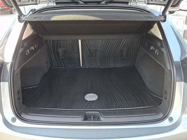 Used 2023 Buick Envision Avenir FWD image 25