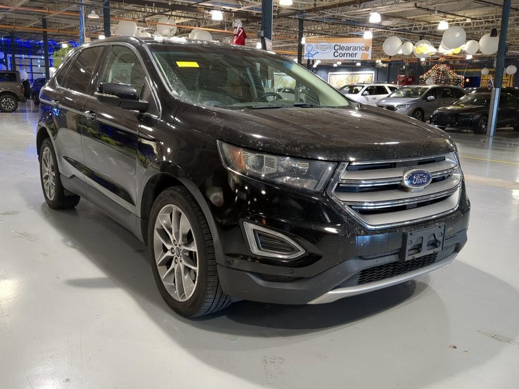 Used 2016 Ford Edge Titanium w/ Equipment Group 302A image 4