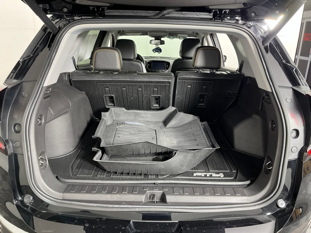 Certified 2024 GMC Terrain AT4 w/ LPO, Floor Liner Package AWD/4WD image 11