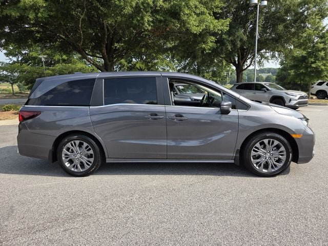 Certified 2026 Honda Odyssey Touring image 8