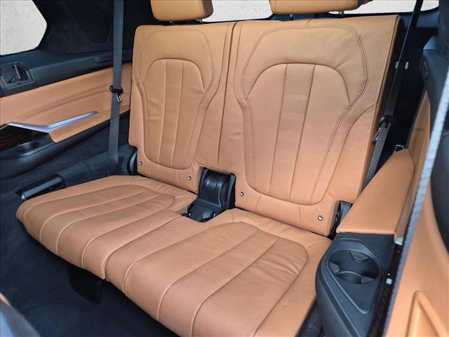 Used 2019 BMW X7 xDrive50i w/ M Sport Package AWD/4WD image 19