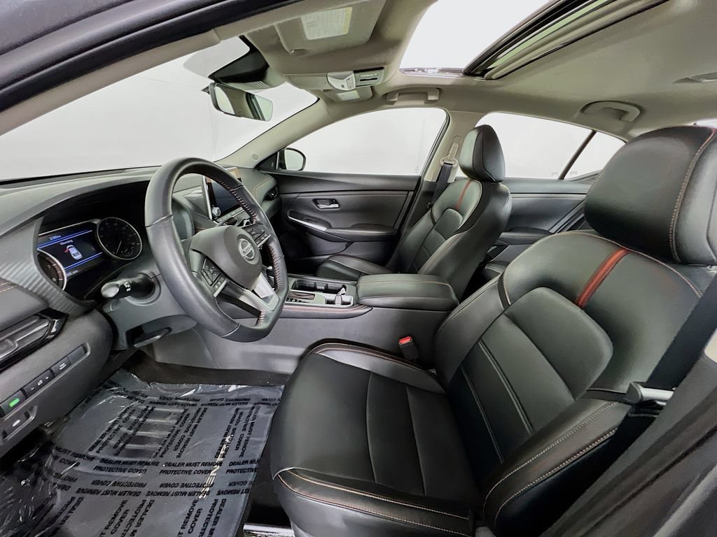 Used 2023 Nissan Sentra SR w/ SR Premium Package FWD image 20