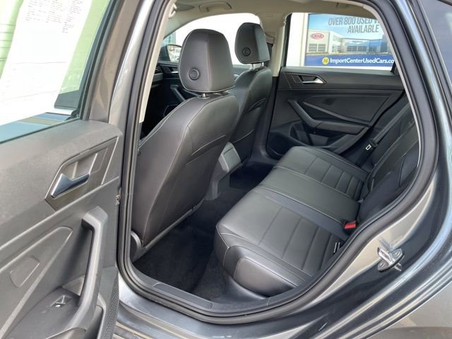 Used 2023 Volkswagen Jetta SE image 25