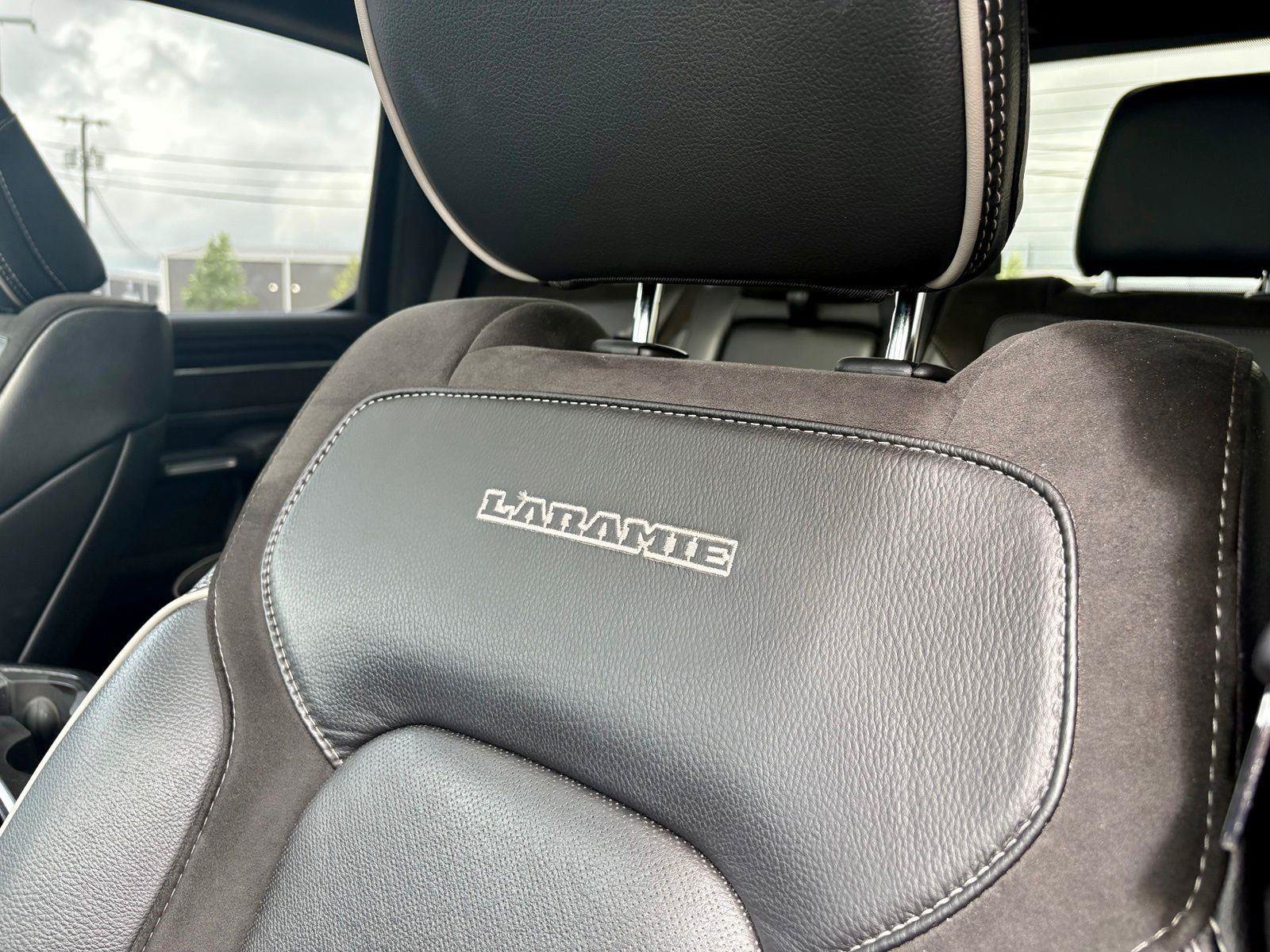 Used 2023 RAM 1500 Laramie AWD/4WD image 17