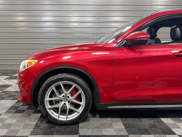 Used 2018 Alfa Romeo Stelvio Ti Sport image 39
