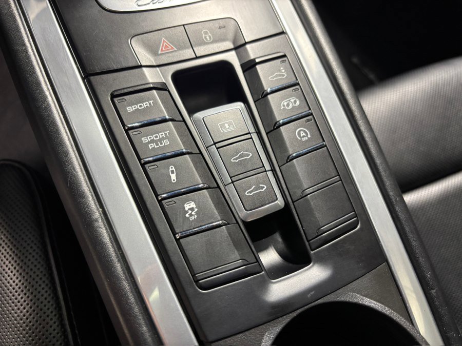 Used 2016 Porsche 911 Carrera S image 24