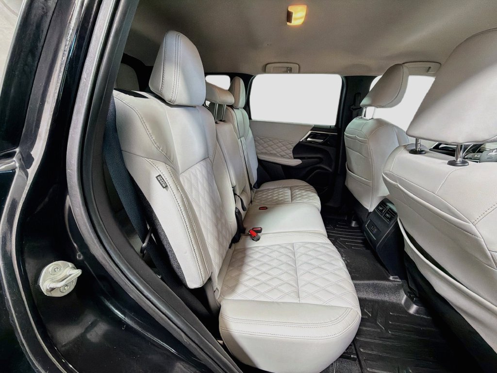 Used 2022 Mitsubishi Outlander SEL AWD/4WD image 29