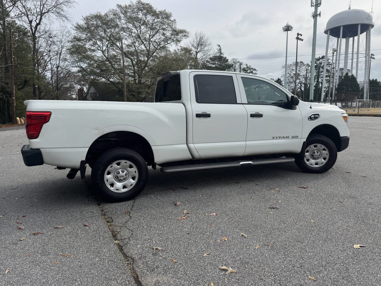 Used 2017 Nissan Titan S image 19