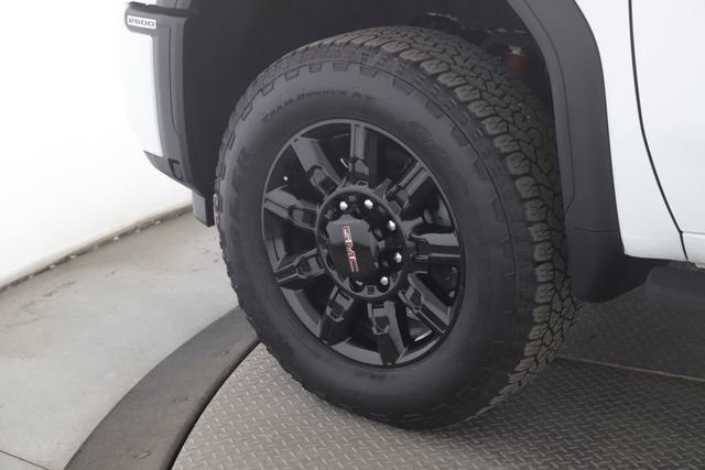 Used 2026 GMC Sierra 2500 AT4 w/ AT4 Premium Plus Package image 11