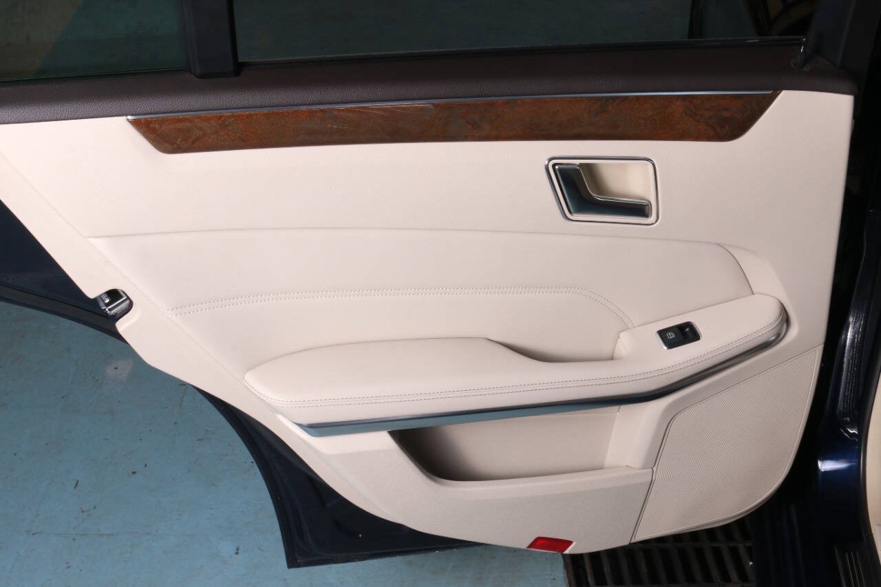Used 2016 Mercedes-Benz E 350 Sedan image 51
