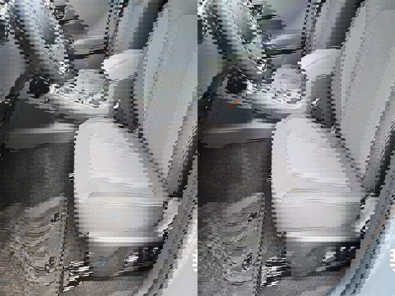 Used 2025 Subaru Crosstrek 2.0i Premium image 15