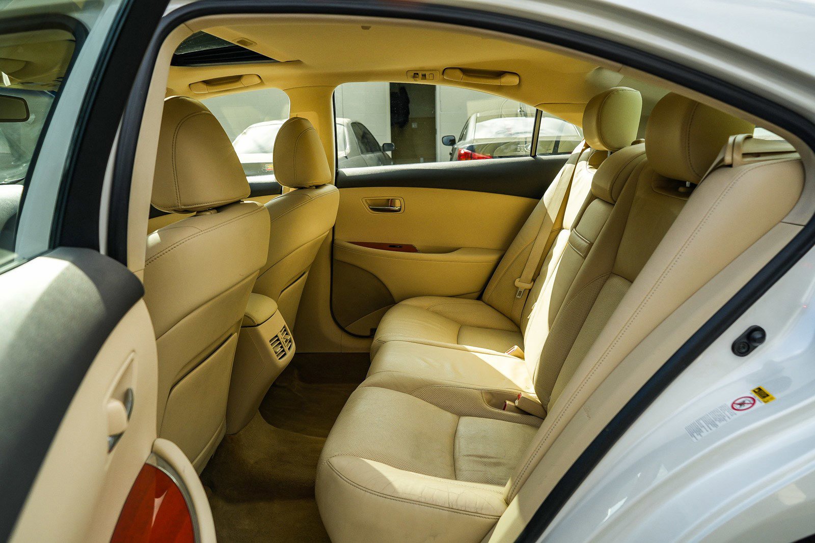 Used 2011 Lexus ES 350 image 18