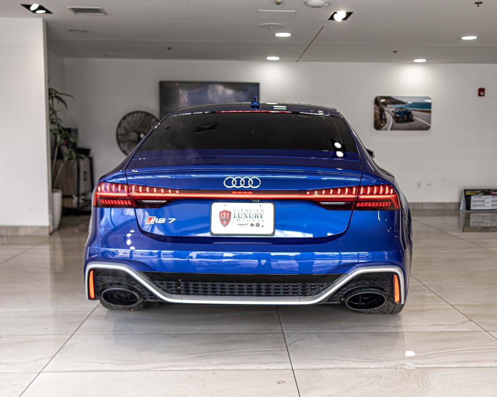 Used 2022 Audi RS 7 Sportback w/ RS 7 Executive Package image 13