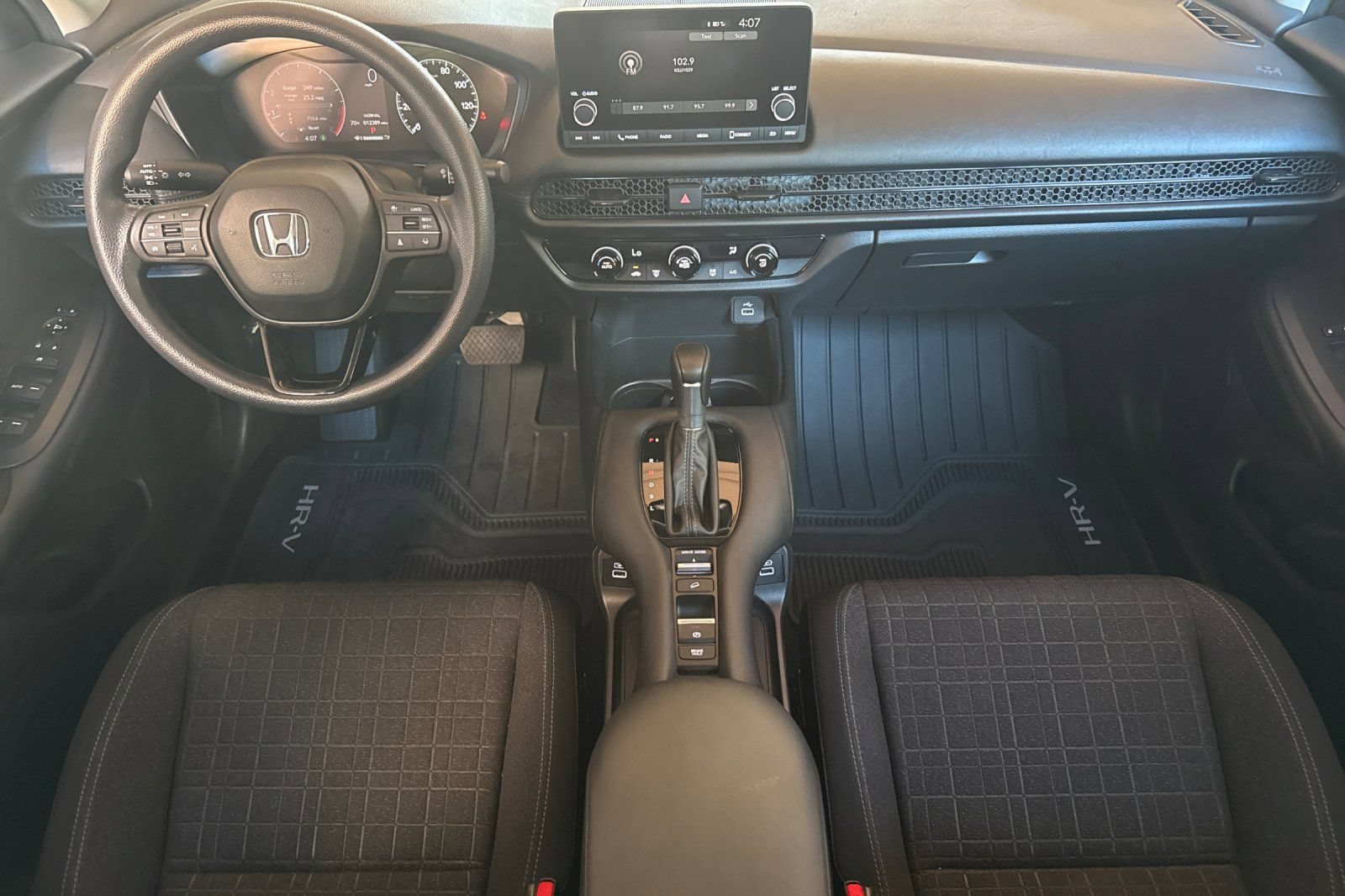 Used 2023 Honda HR-V LX image 17