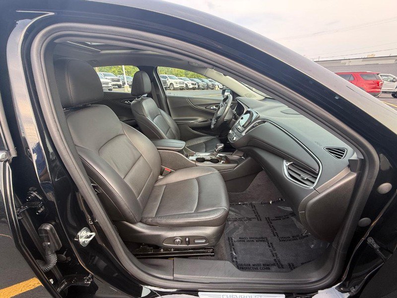 Used 2022 Chevrolet Malibu Premier FWD image 38