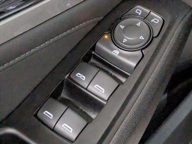 Used 2023 Chevrolet Traverse LT FWD image 12