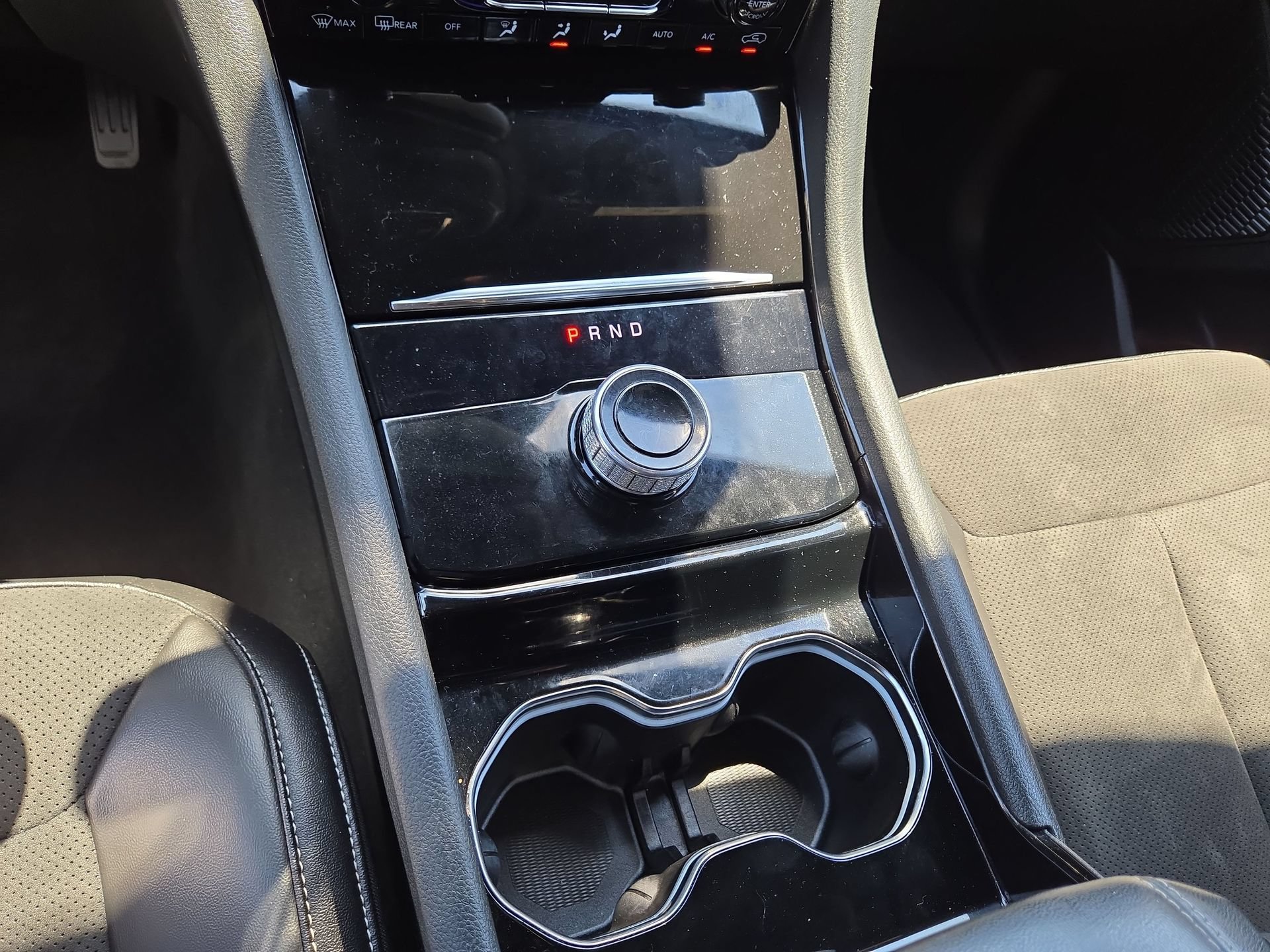 Used 2023 Jeep Grand Cherokee Altitude AWD/4WD image 22