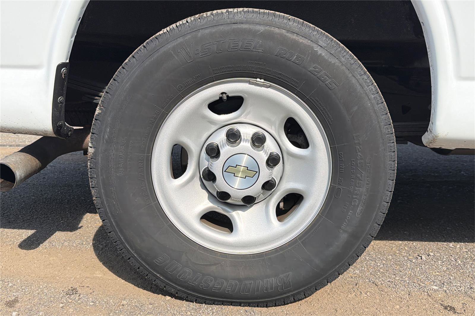 Used 2023 Chevrolet Express 2500 Extended w/ Driver Convenience Package RWD image 23