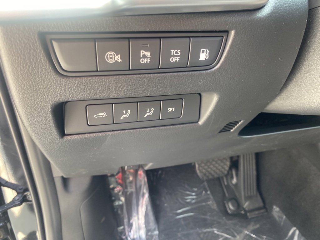 New 2025 MAZDA CX-70 Plug-In Hybrid w/ Premium Plus image 17