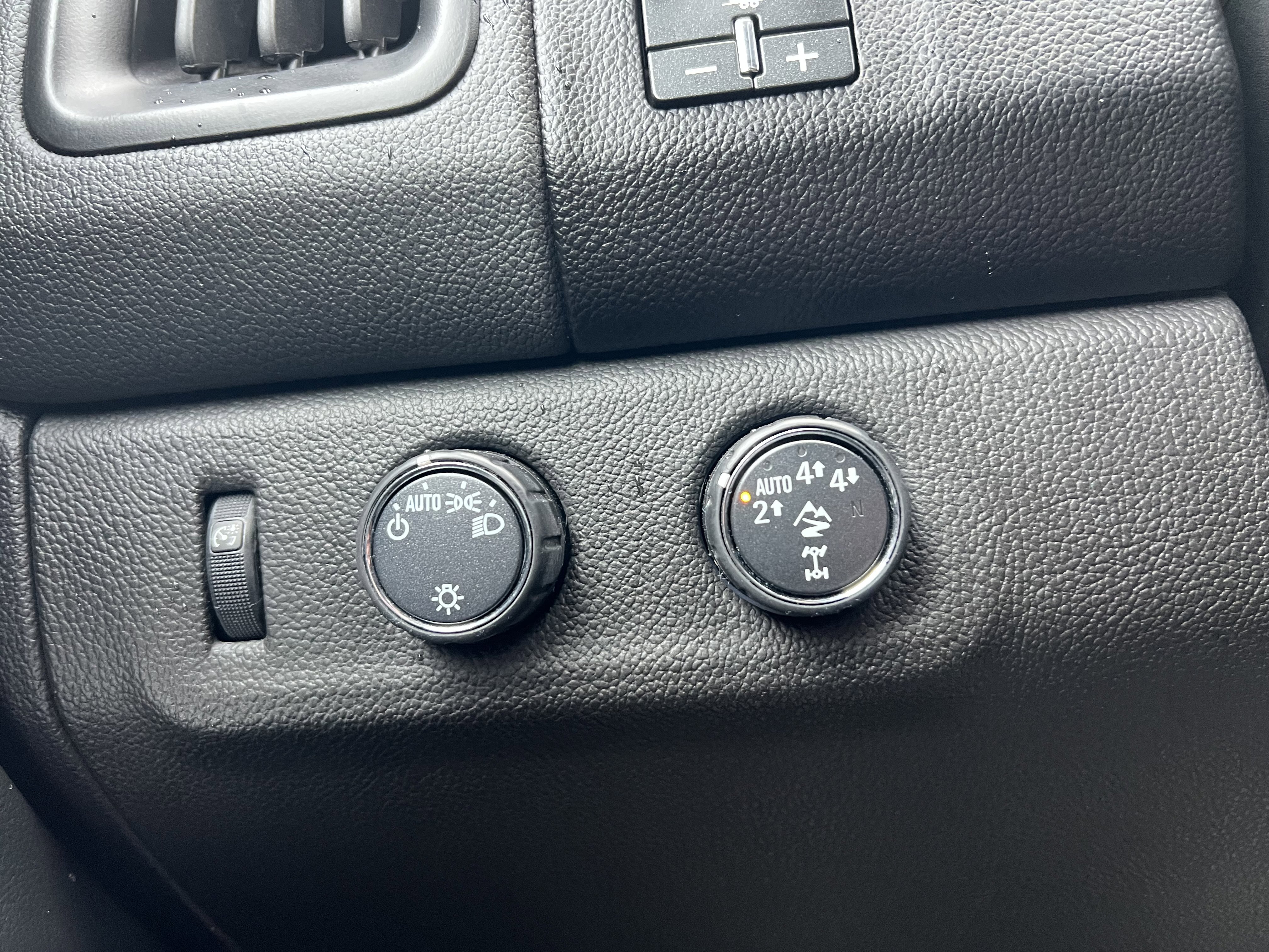 Used 2022 Chevrolet Colorado ZR2 image 17