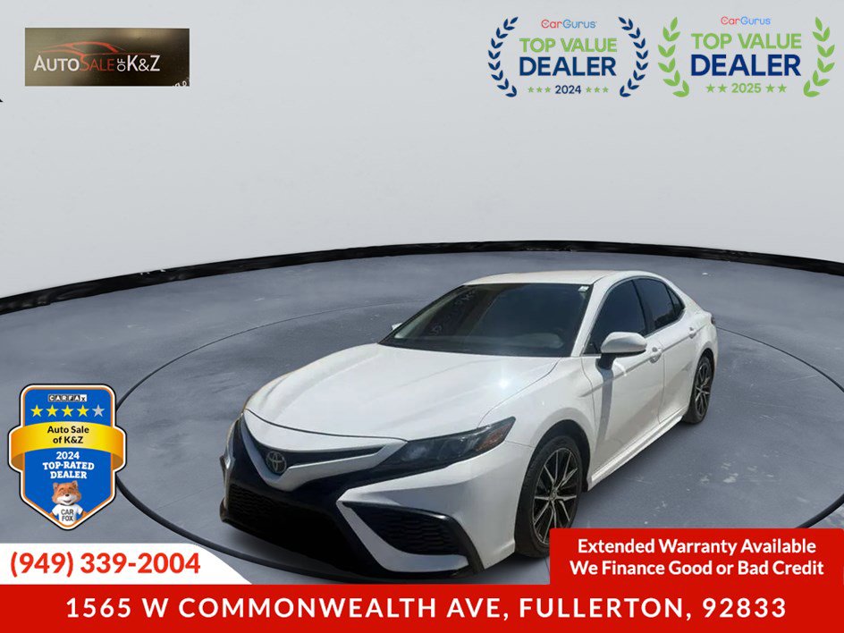 Used 2019 Toyota Camry SE w/ Convenience Package FWD image 3