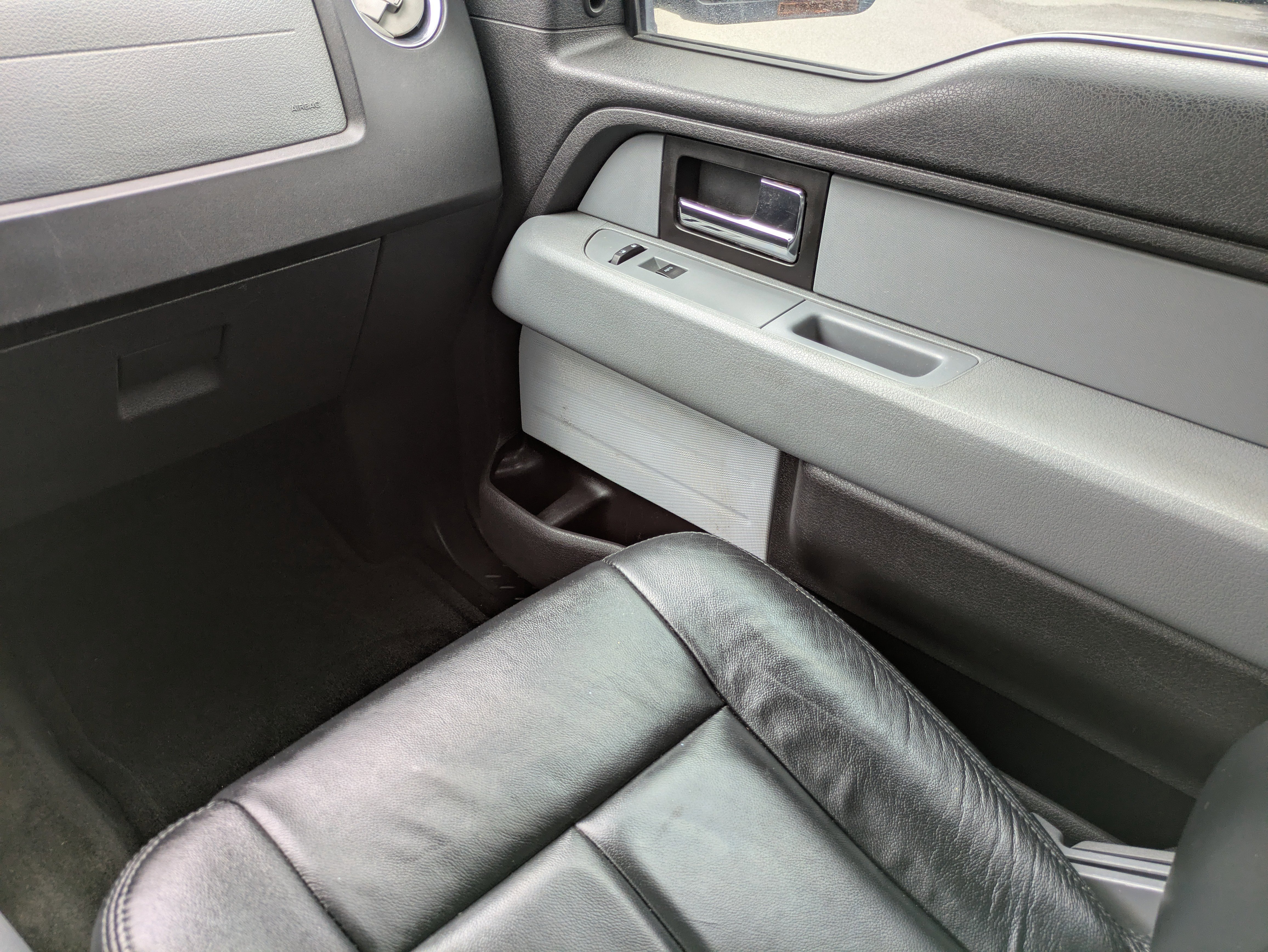 Used 2014 Ford F150 XLT w/ Equipment Group 302A Luxury AWD/4WD image 19