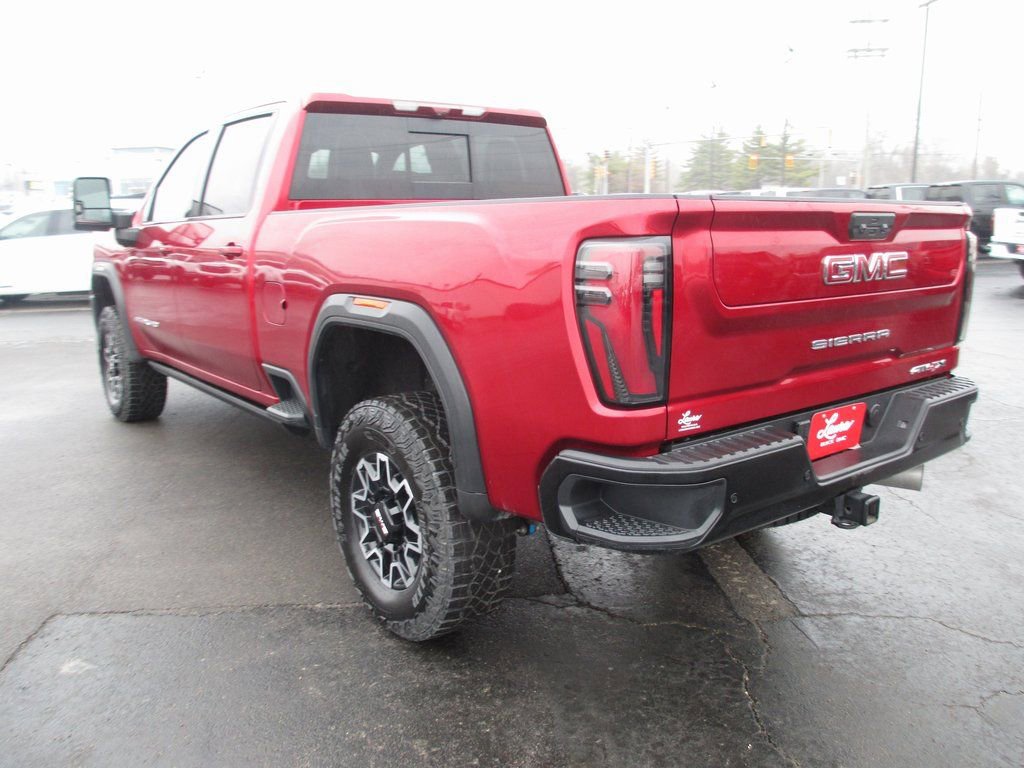 Used 2025 GMC Sierra 2500 AT4X image 9