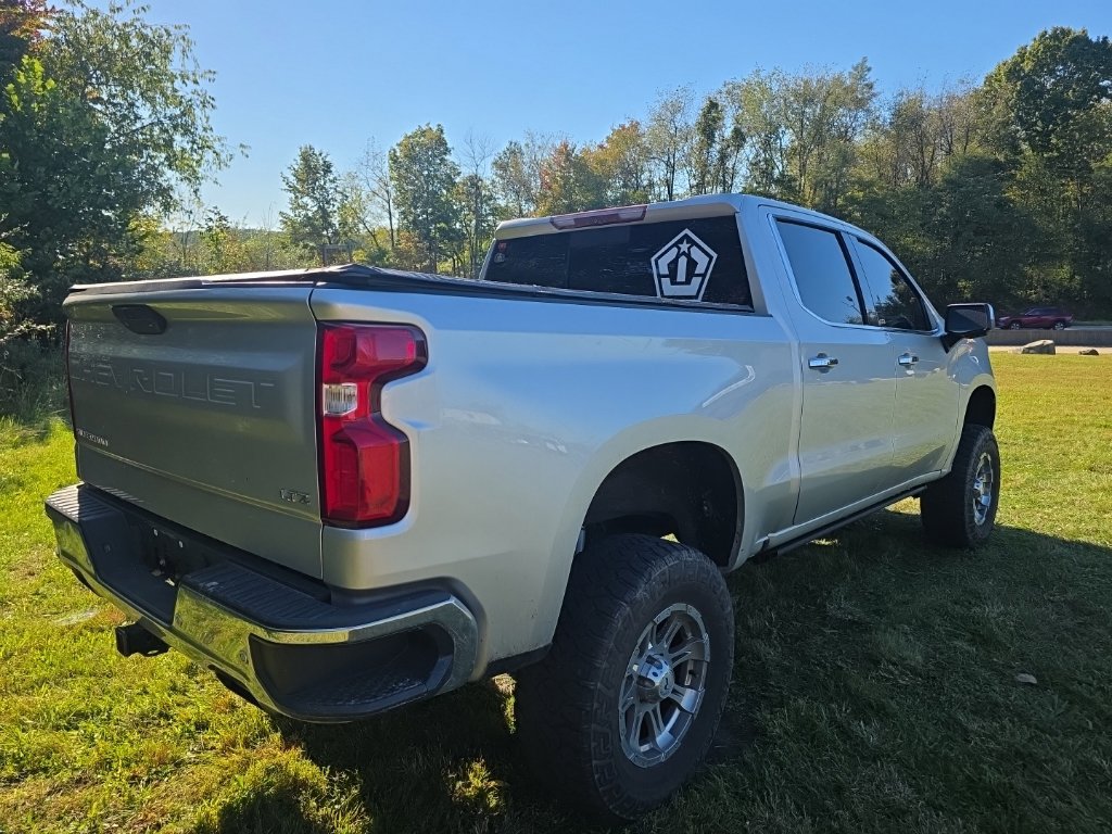 Used 2019 Chevrolet Silverado 1500 LTZ w/ LTZ Premium Package AWD/4WD image 8