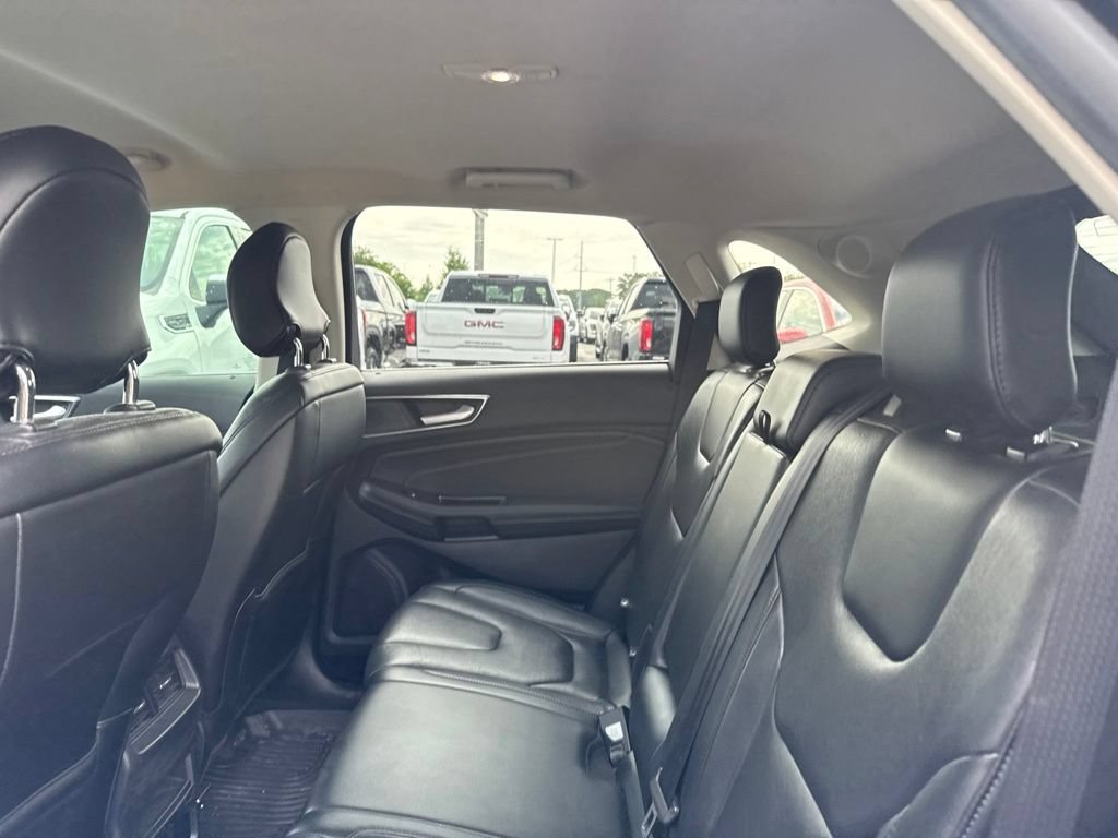 Used 2019 Ford Edge Titanium AWD/4WD image 11