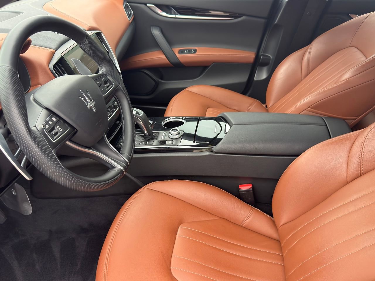 Certified 2022 Maserati Ghibli Modena Q4 AWD/4WD image 16