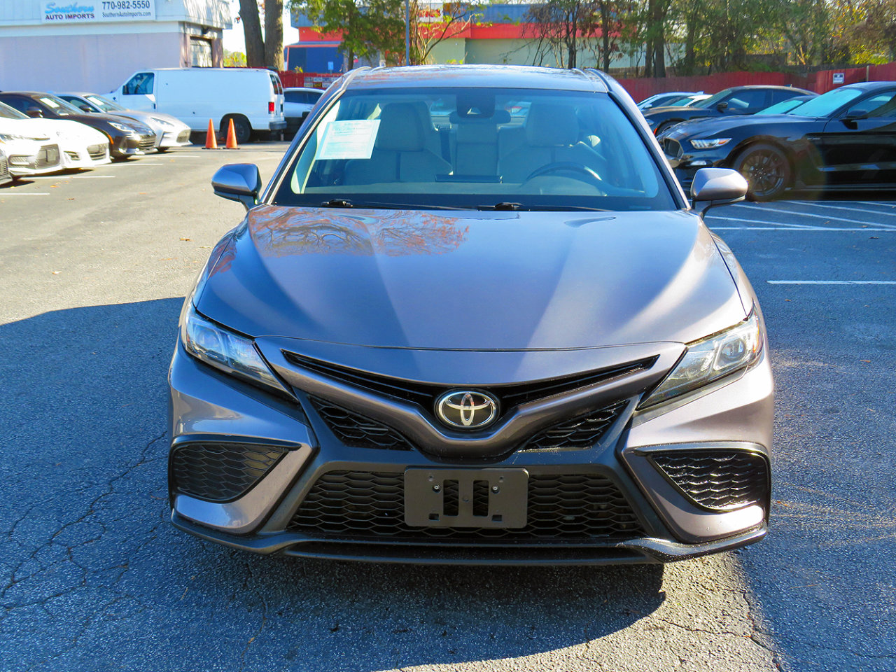 Used 2021 Toyota Camry SE image 4