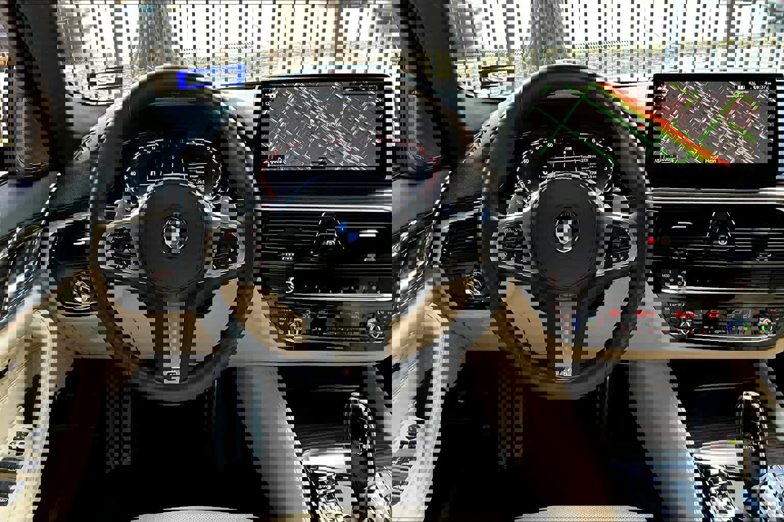 Used 2022 BMW 540i w/ M Sport Package image 4