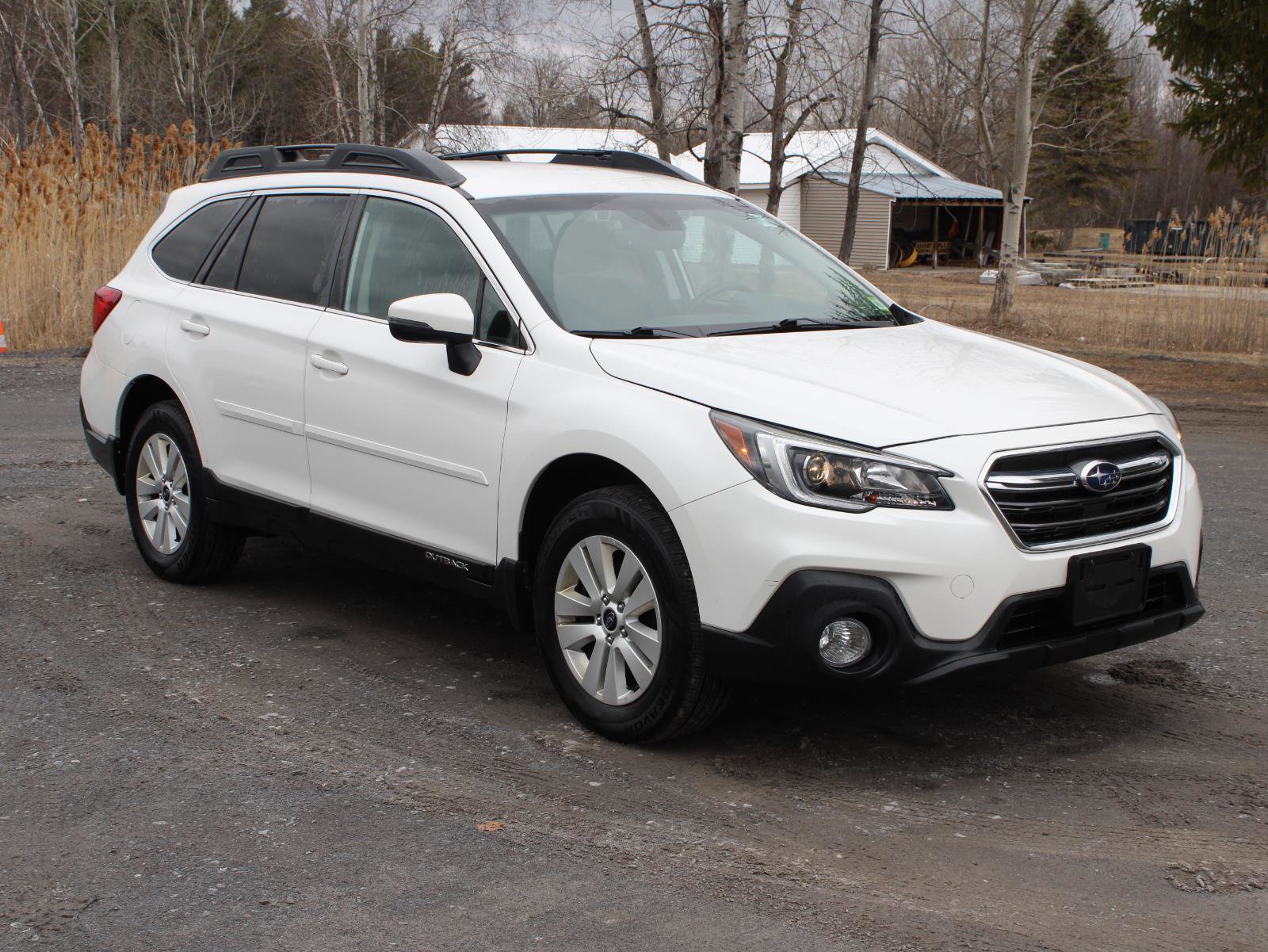 Used 2019 Subaru Outback 2.5i Premium image 3
