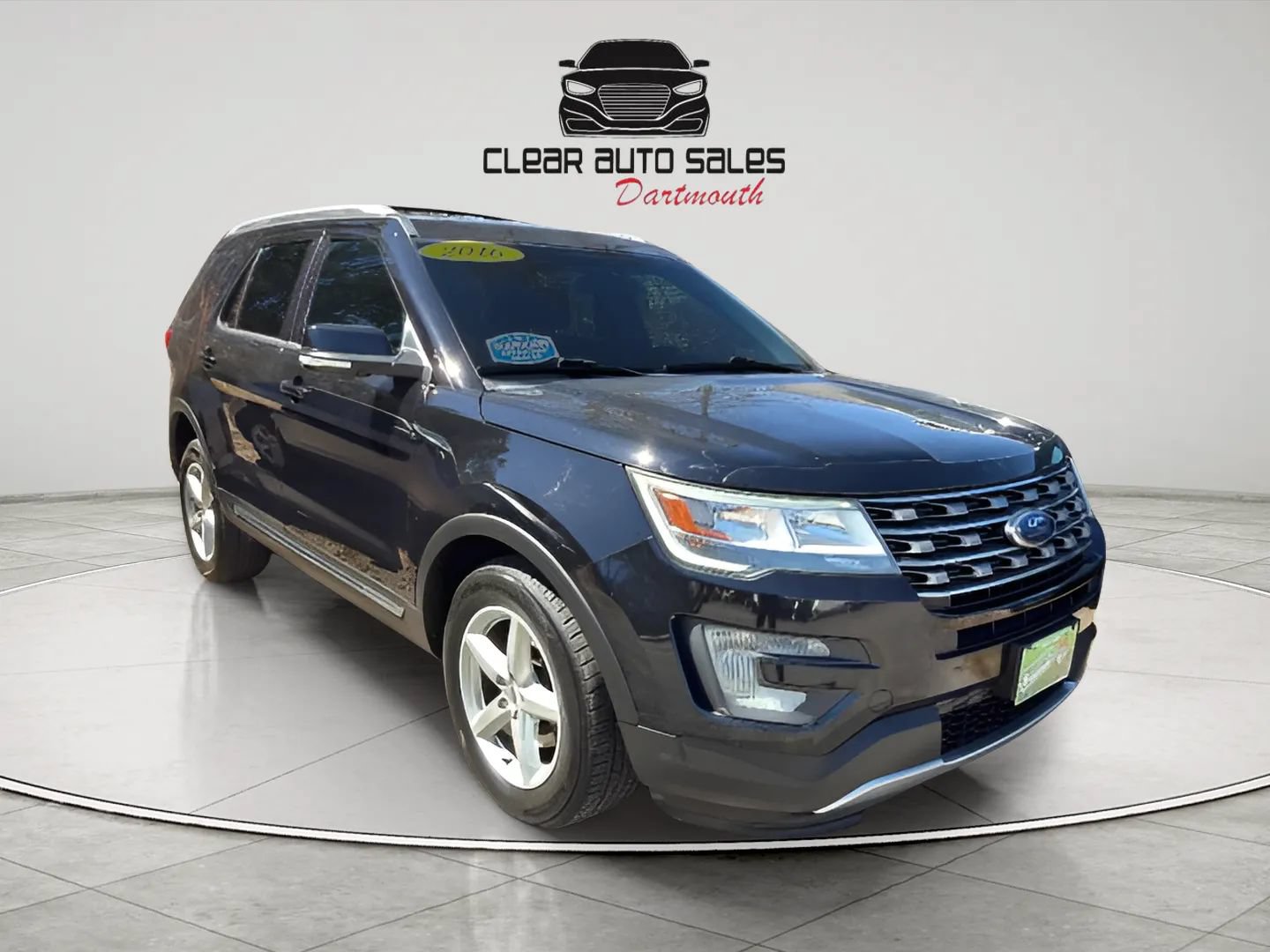 Used 2016 Ford Explorer XLT AWD/4WD image 1