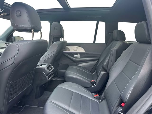 Used 2025 Mercedes-Benz GLS 450 4MATIC image 17