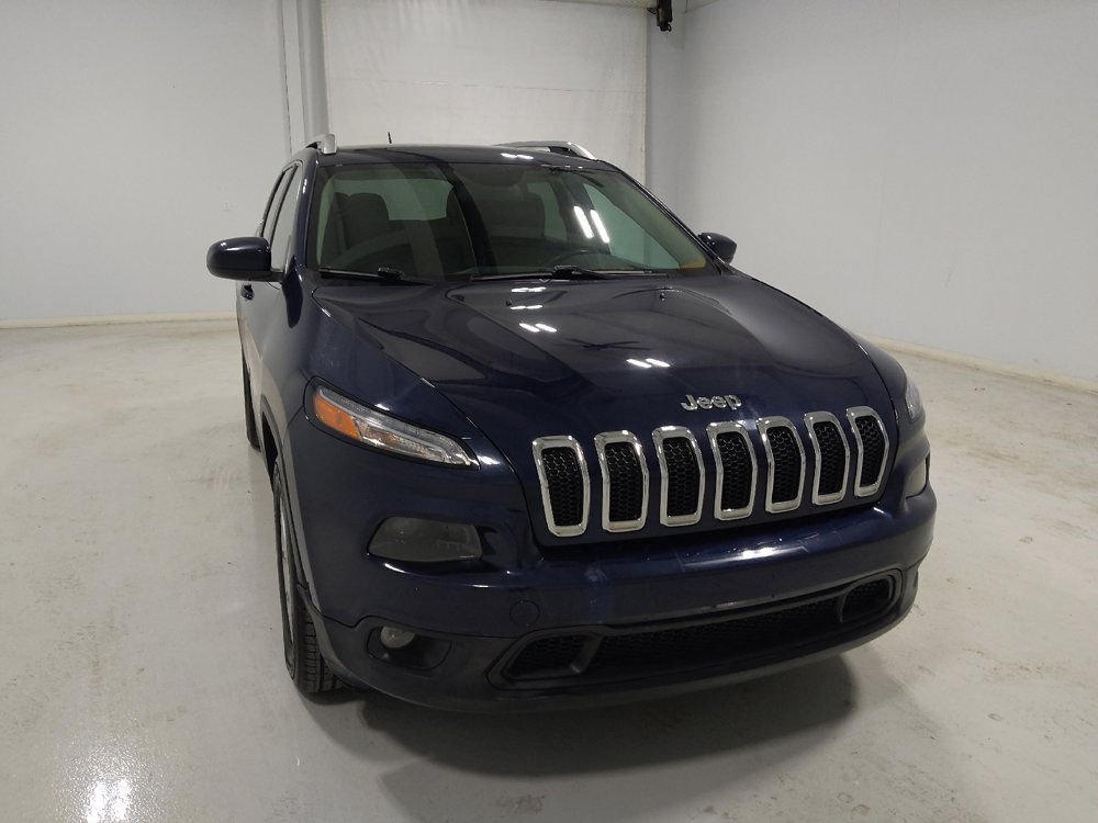 Used 2015 Jeep Cherokee Latitude w/ Cold Weather Group image 14