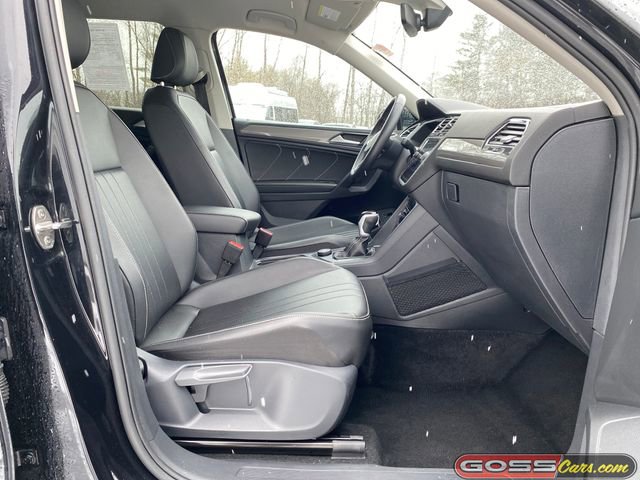 Used 2024 Volkswagen Tiguan SE image 5