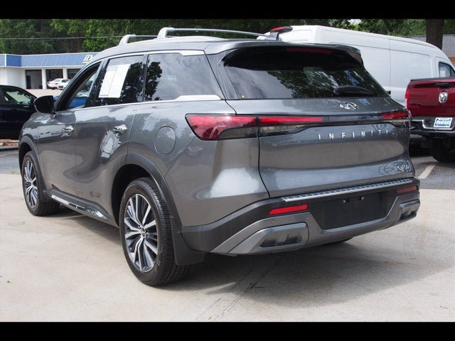 Used 2023 INFINITI QX60 Sensory w/ Vision Package FWD image 3