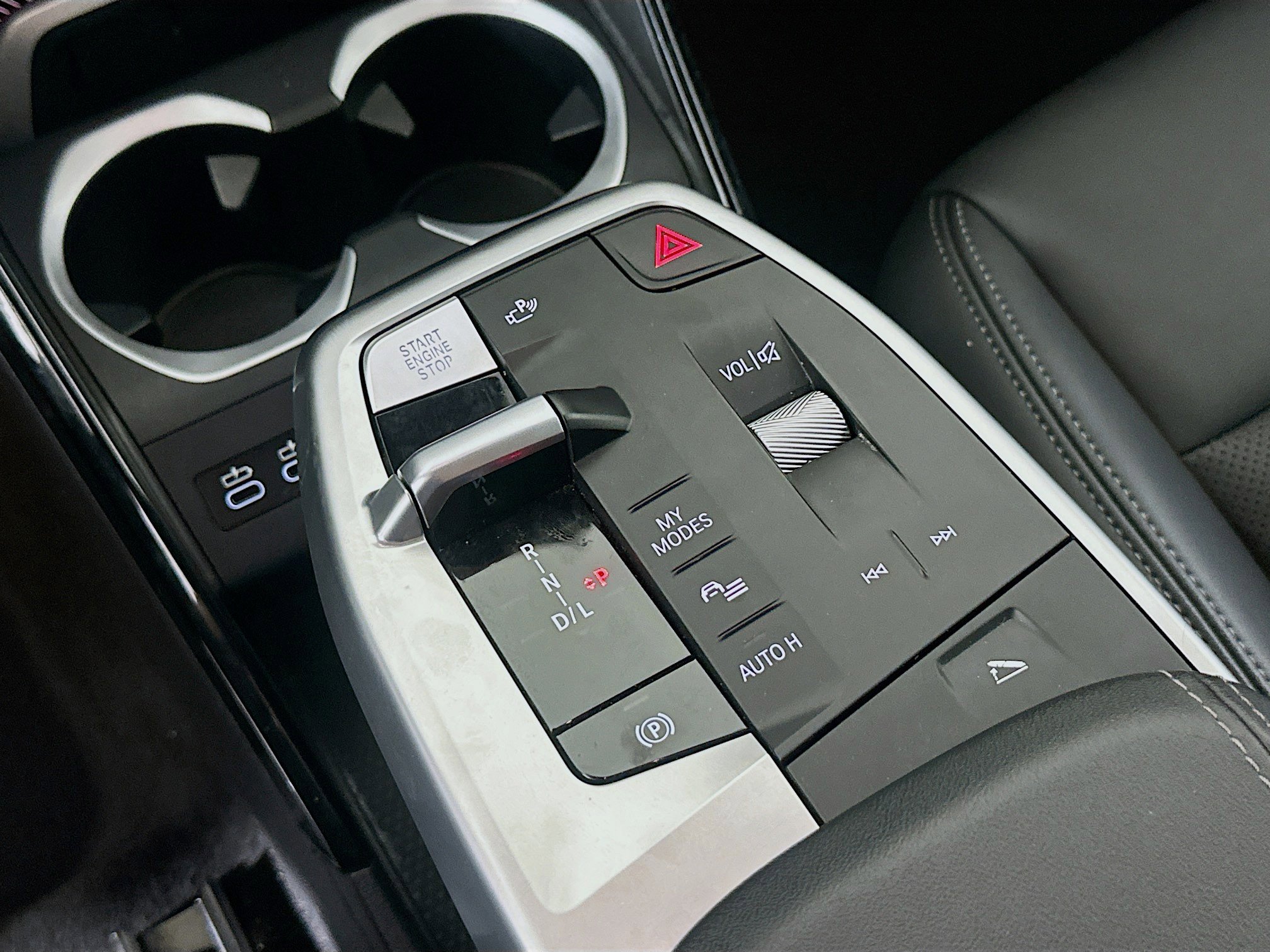 Used 2025 BMW X2 xDrive28i image 25