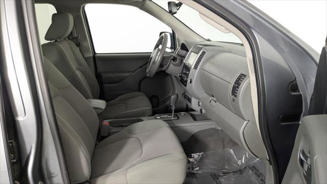 Used 2020 Nissan Frontier SV image 21