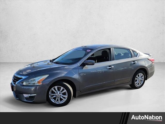 Used 2014 Nissan Altima 2.5 S w/ Sport Value Package image 1