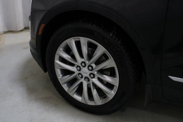 Used 2017 Cadillac XT5 Platinum image 30