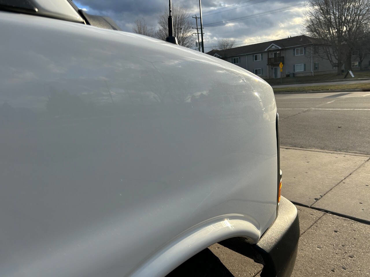 Used 2016 GMC Savana 3500 image 14