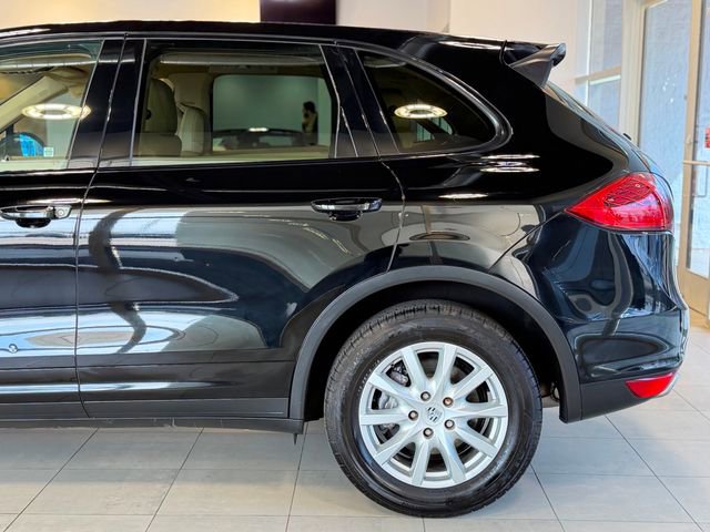 Used 2012 Porsche Cayenne image 9
