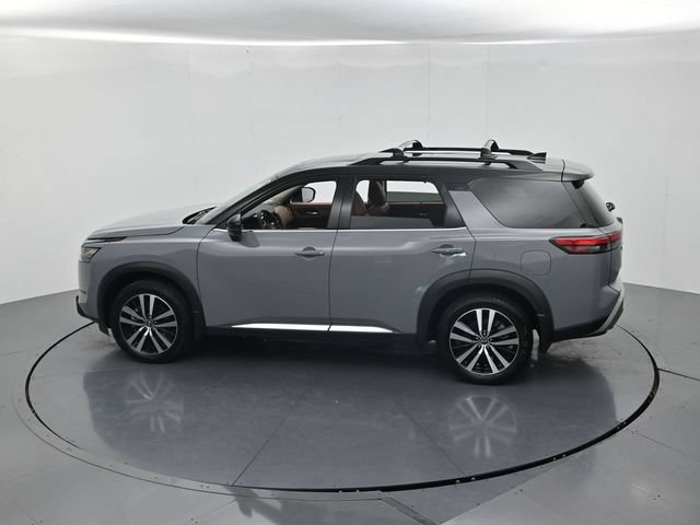 Used 2025 Nissan Pathfinder Platinum FWD image 47
