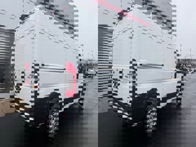 New 2026 RAM ProMaster 1500 w/ Quick Order Package 22G SLT image 3