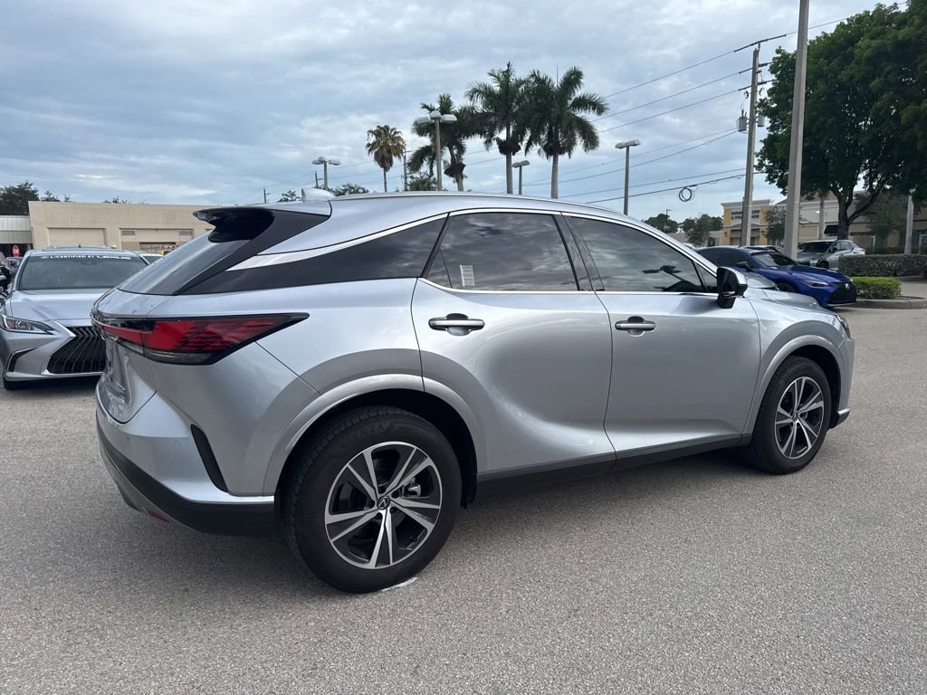 Used 2025 Lexus RX 350 Premium w/ Accessory Package (K3) FWD image 5