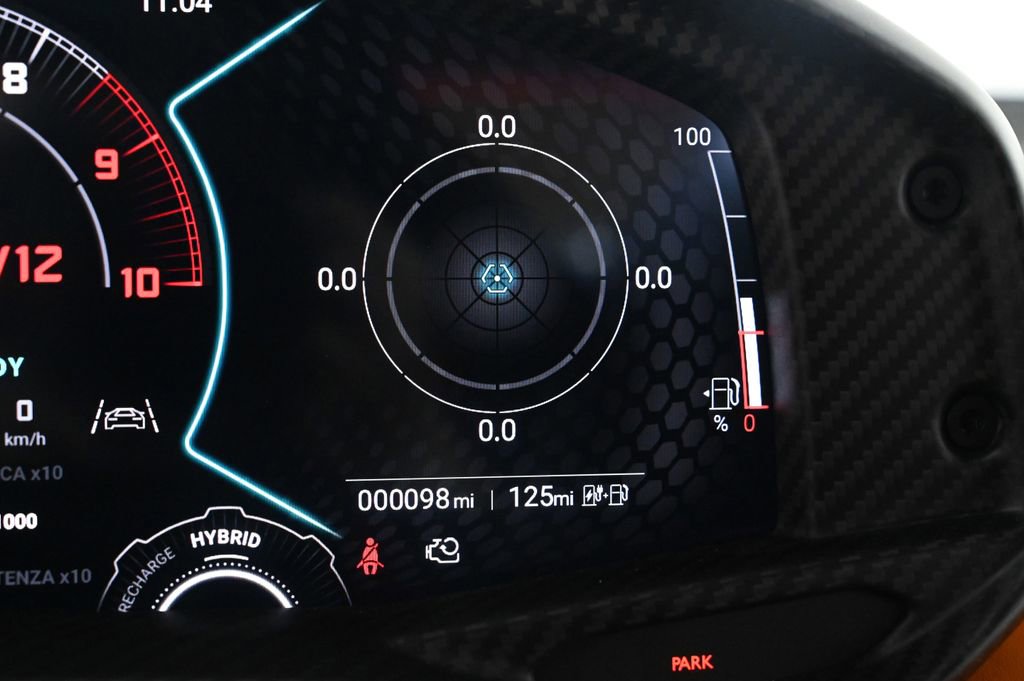 Used 2025 Lamborghini Revuelto image 11