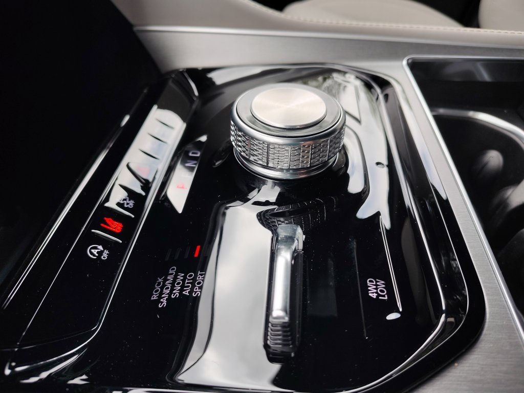 New 2025 Jeep Wagoneer Series I w/ HD Trailer Tow Package image 29