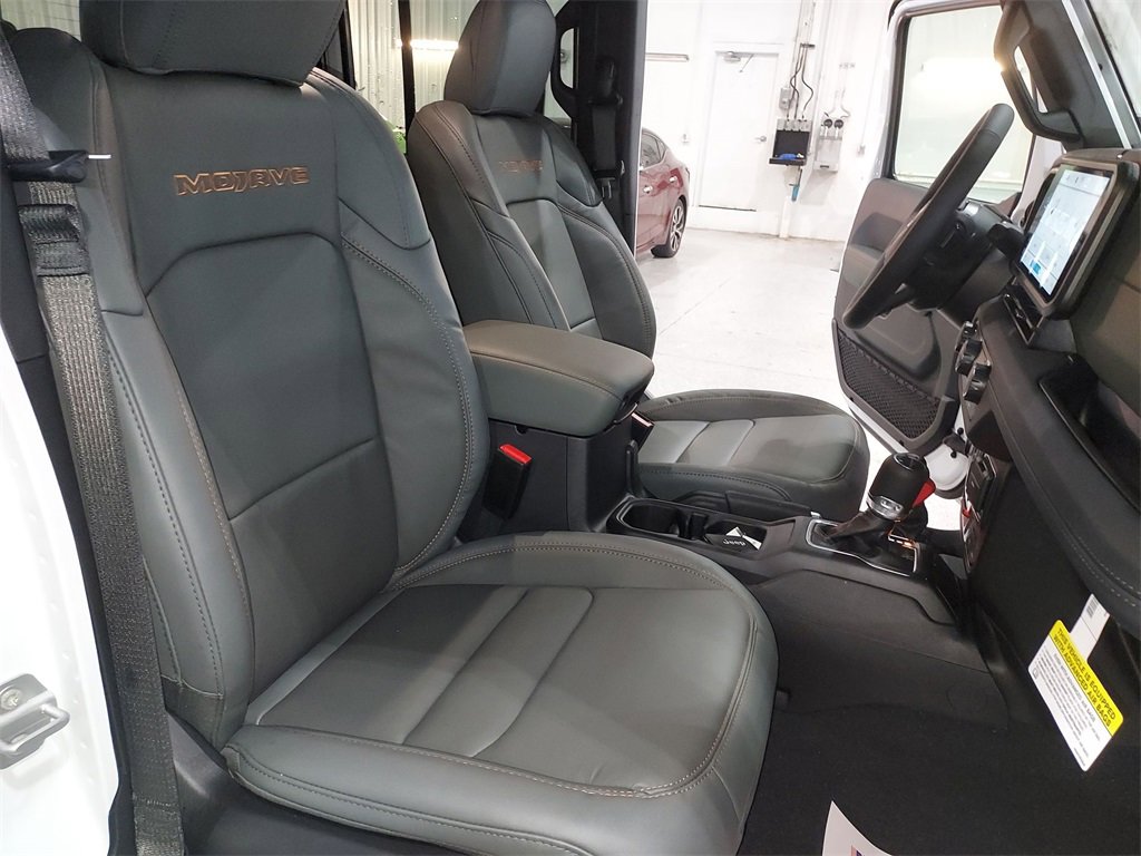 New 2026 Jeep Gladiator Mojave image 30